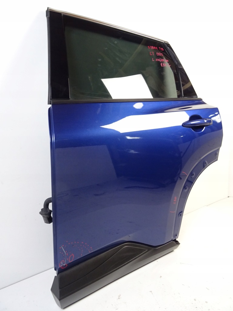 фото №10, X-trail t33 двигатель kr15 1.5 vc-t e-power 9560km дверь левый задняя rby