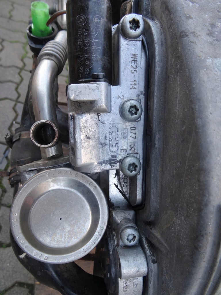 фото №6, Audi a8 d2 двигун 3.7 aqg блок головки 99-02 260km oryg