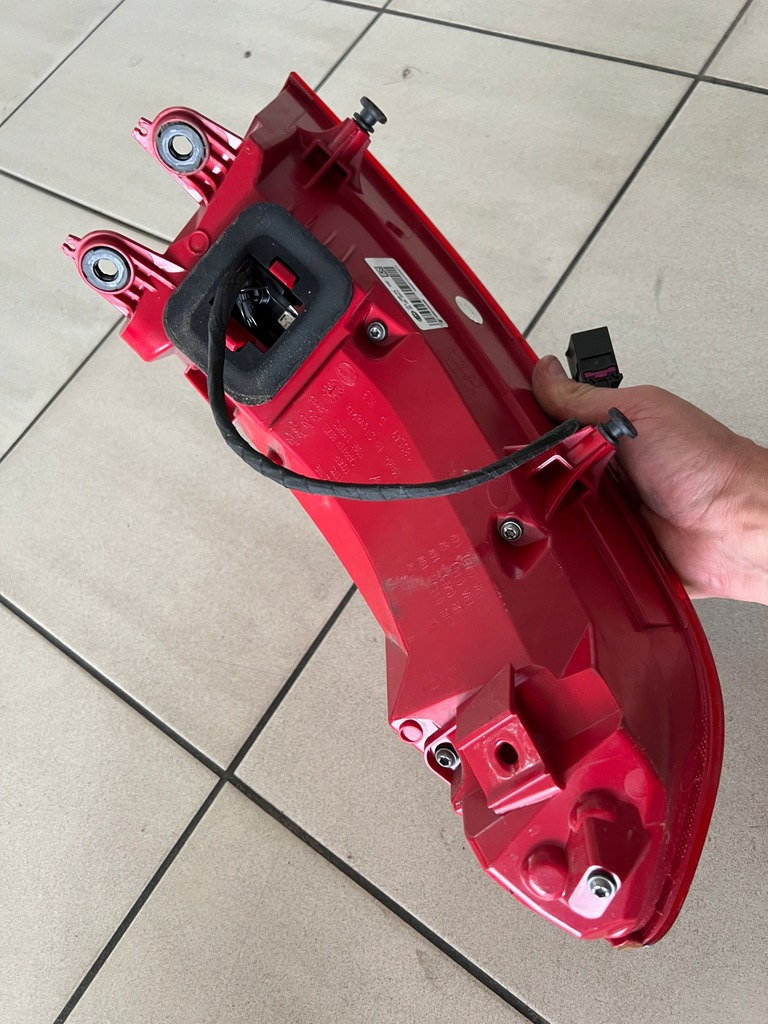 фото №13, Porsche macan лампа лампы правый задняя задние комплект