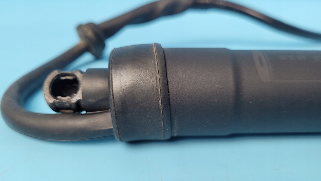 фото №8, Toyota rav4 v 19r привод амортизатор крышки багажника правый 68910-42060