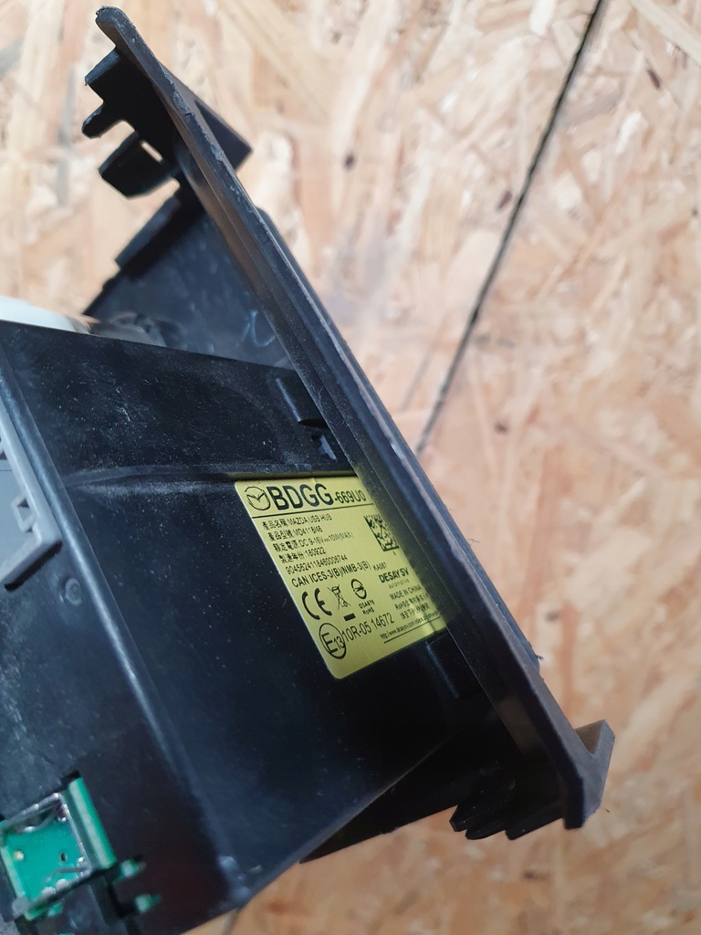 фото №9, Mazda 3 bp iv панель + кнопка запуск + разъём usb