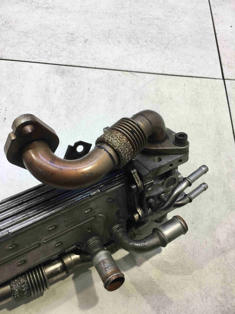 фото №10, Радіатор вихлопних газів toledo iii 1.9 tdi 039131513ad