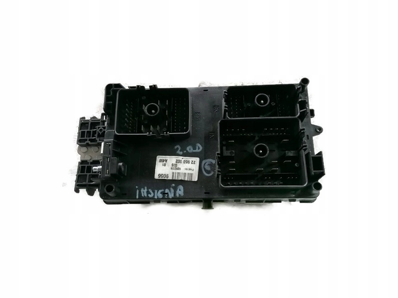 фото №1, Opel insignia a 13r - коробка предохранителей 22953002