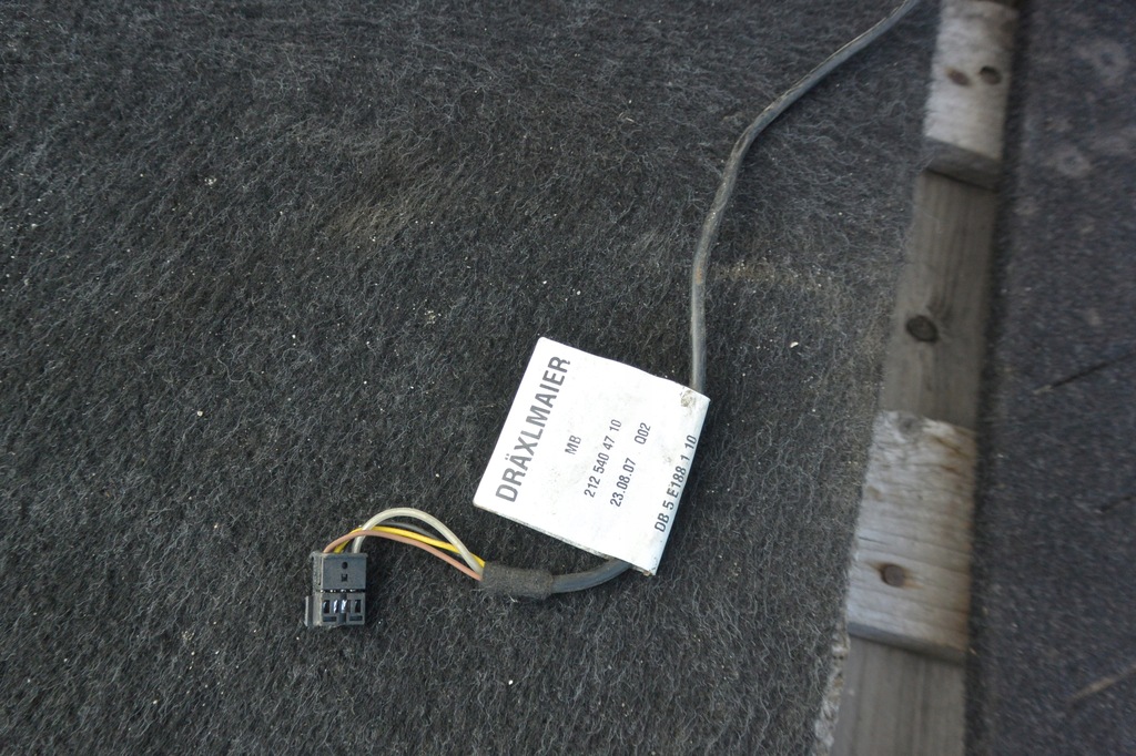 фото №10, Потолок czarna mercedes amg w212 e63 sedan