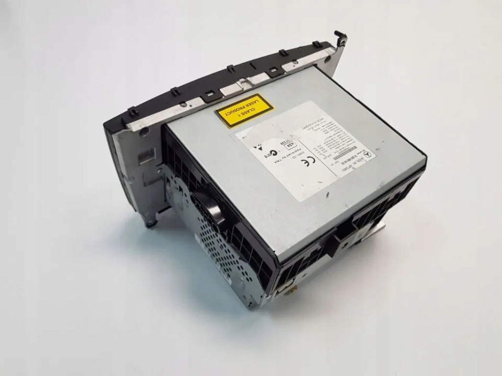 Оригинальные радио cd mercedes clc w203 a2039000000 Цена