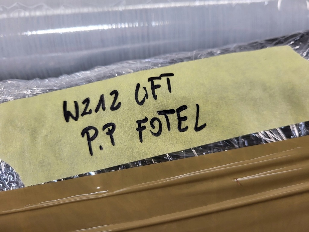 фото №13, Mercedes w212 защита сиденье молдинг правый перед a2129180100