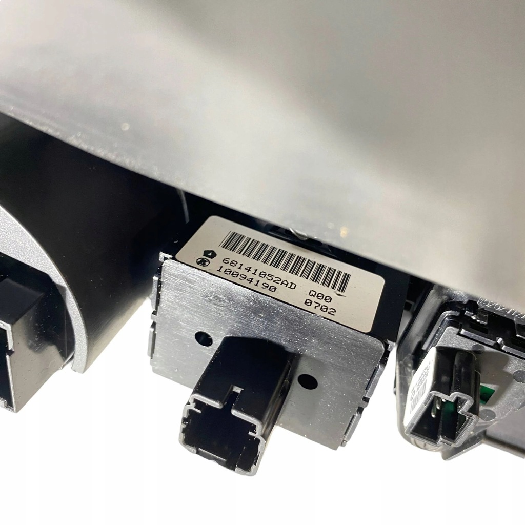 фото №8, Dodge charger 2022 панелі приладова, консоль