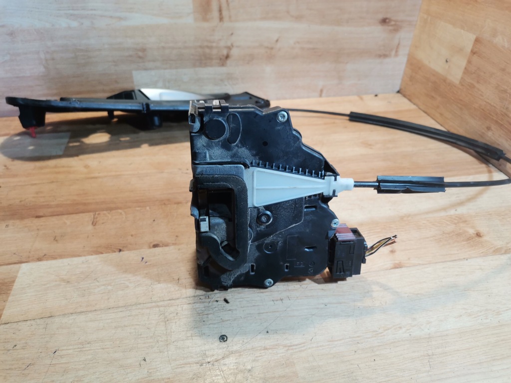 фото №11, Замок дверь правый перед fiat grande punto 51849039 kompletny