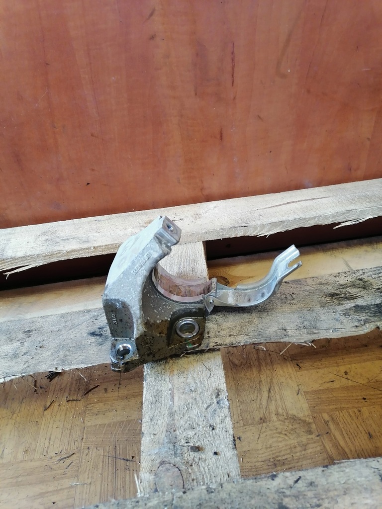 фото №1, Кронштейн підпора піввісь nissan qashqai j11 1.3 tce