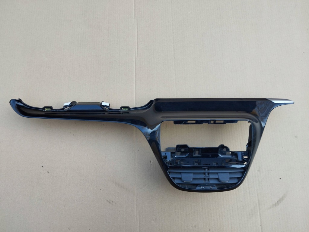 фото №1, Peugeot 208 2008 i защита панель молдинг панели консоли радио 9673830077