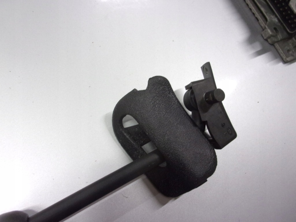 фото №4, Mercedes r129 sl 500 козырёк защита солнцезащитная правая 1298101110 czarna