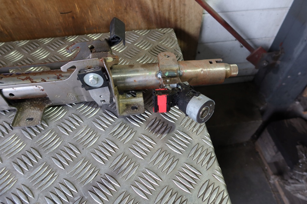 фото №11, Колонка рулевая master iii 480800001r