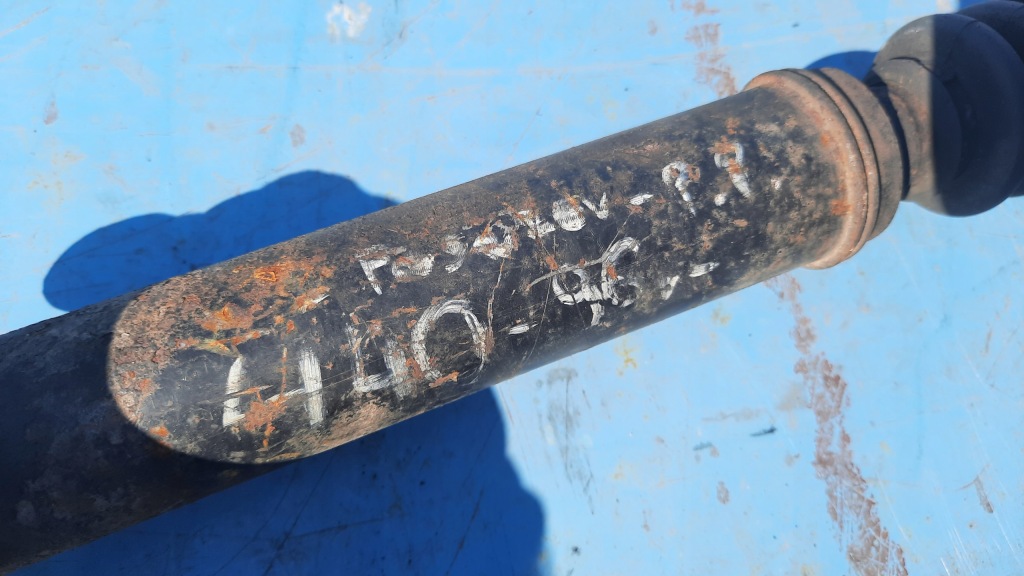 Привідний вал права volvo 440 460 Недорого