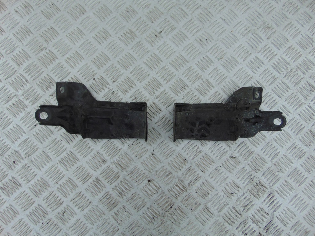 фото №1, Volvo xc60 кронштейн балка передние левая правое