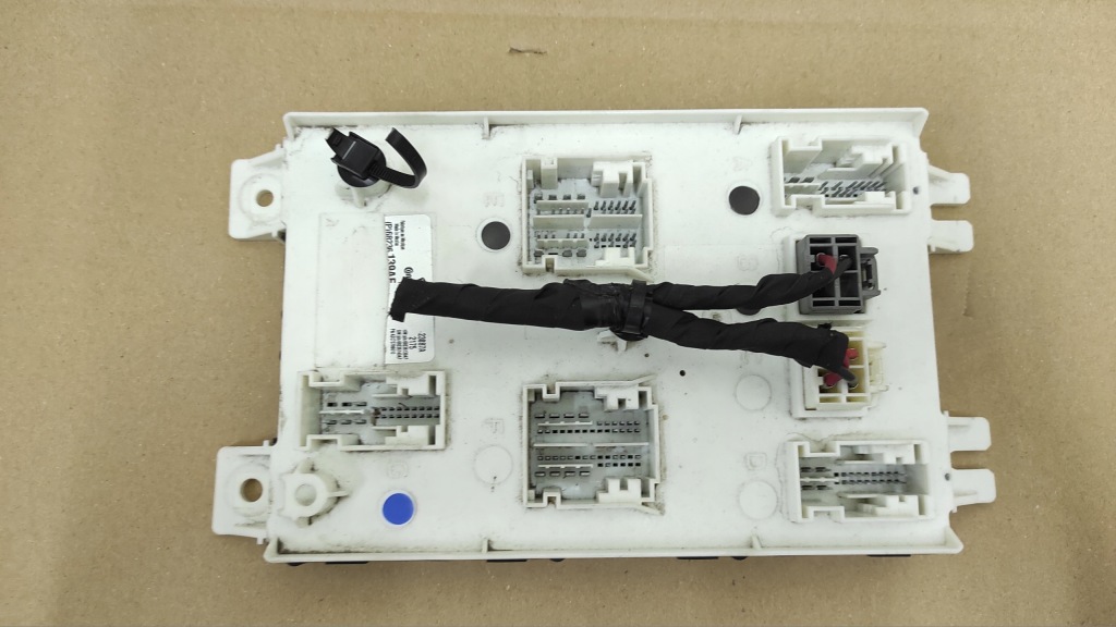 Купить Dodge jeep 68236139af модуль bsi.