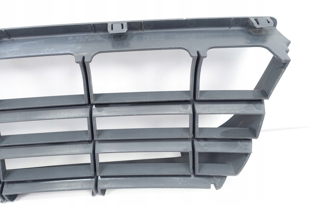 фото №9, Решітка середня бампера vw crafter 2e0807835a