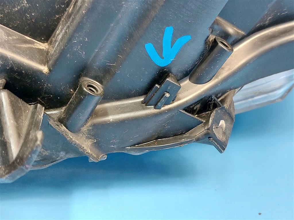 Фара лампа перед правая citroen c5 iii x7 ксенон 89902751 89034934 08-11 Недорого