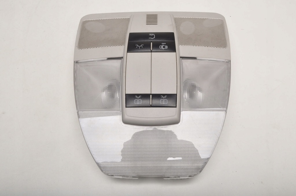 фото №1, Mercedes w245 освещение лампа кабины салона a1698209601