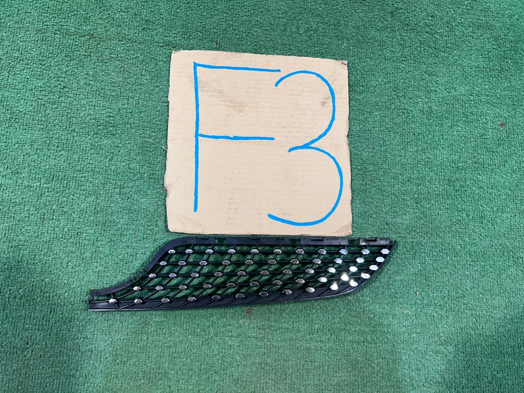 Mercedes cla w117 решітка решітка ліва нижня a1178880960 Доставка