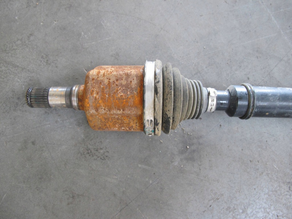 Mg marvel r приводной вал задний  задняя левая 22- Цена