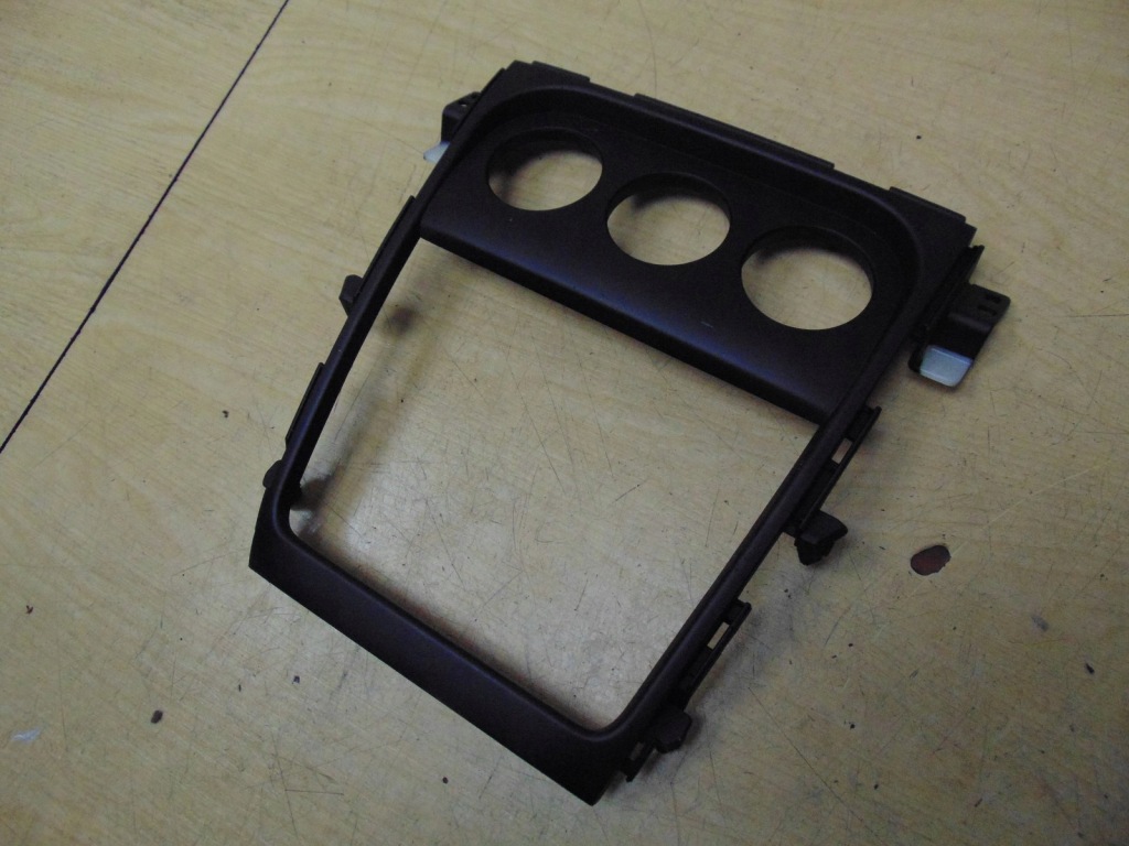 фото №4, Рамка радио консоли suzuki sx4 73824-79j1
