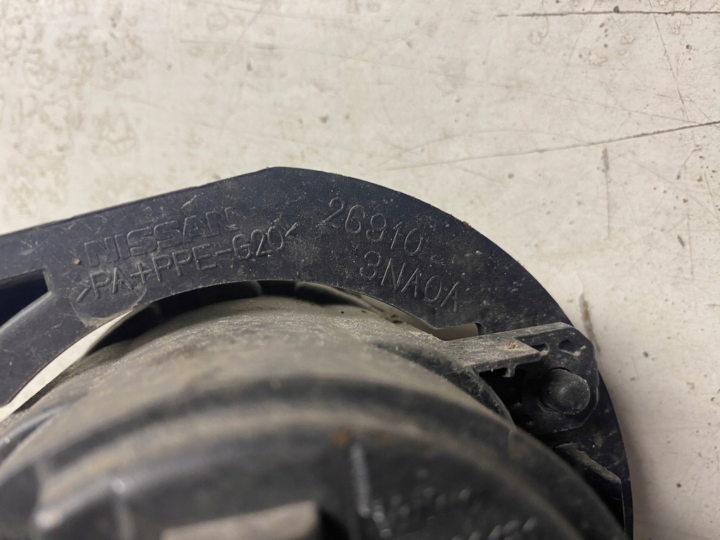 фото №9, Nissan leaf i противотуманная фара бампера правый 26910-3na0a