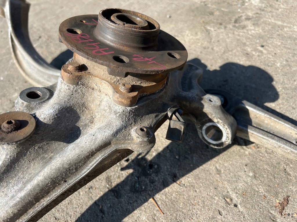 фото №7, Audi поворотний кулак ліва передня лівий перед важелі 4g0407241c 8k0407257abs