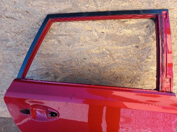 фото №2, Toyota auris ii 2 дверь задние задняя правое