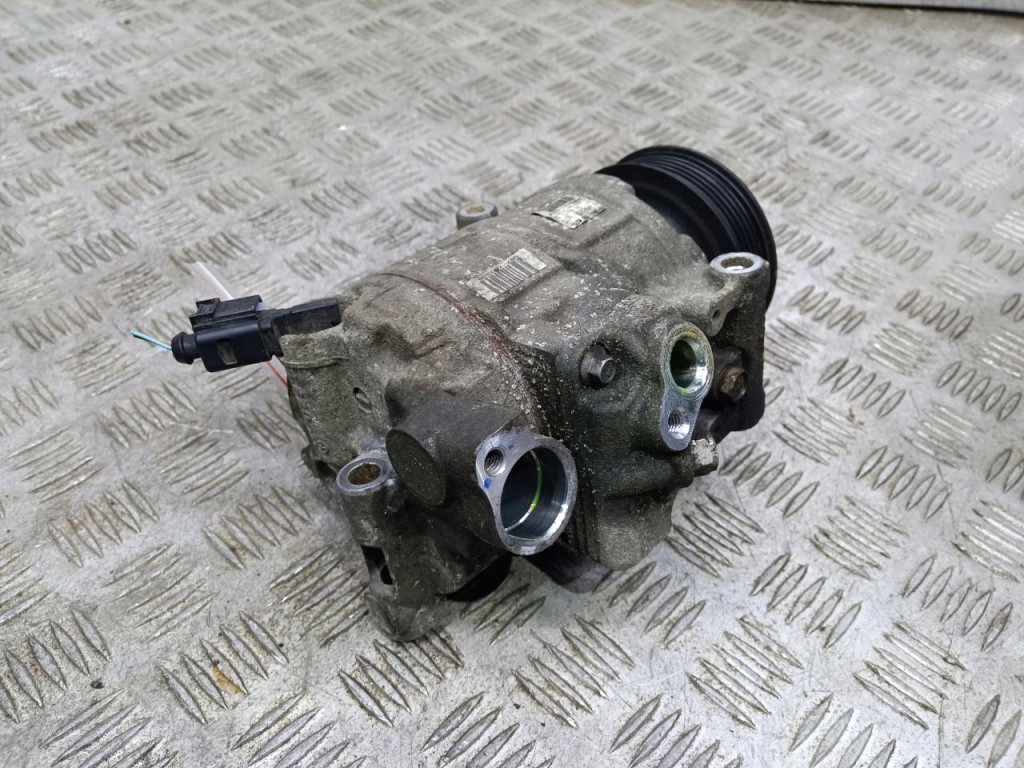 фото №5, Audi a4 b8 2.0 tdi компрессор кондиционера 8k0260805l