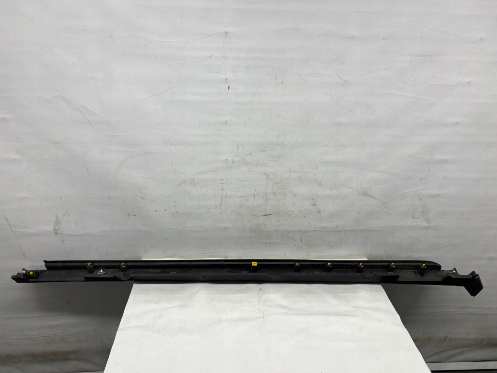 фото №6, Hyundai kona молдинг накладка поріг поріг права 87752-j9000