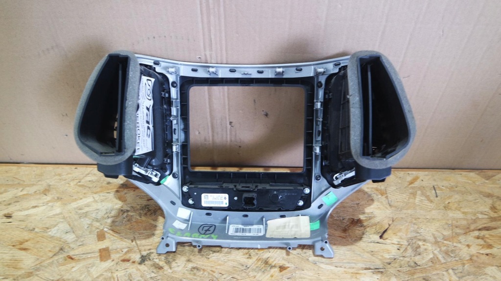 фото №4, Рамка защита спидометра радио jeep cherokee kl 2447848-xsa p68164099ab