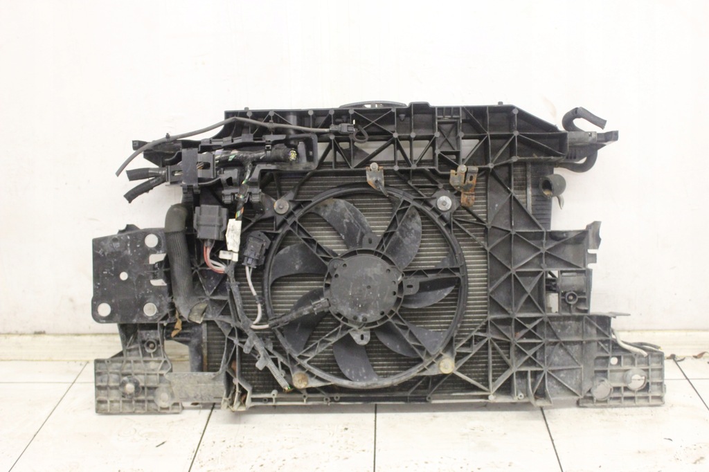 фото №5, Pas передній радіатор renault scenic iii 1.6 b