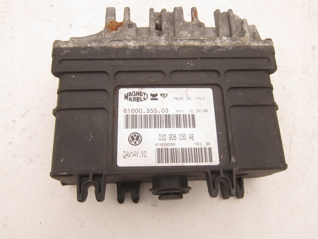 фото №1, Бортовой компьютер 032906030ab iaw1av.v0 vw polo