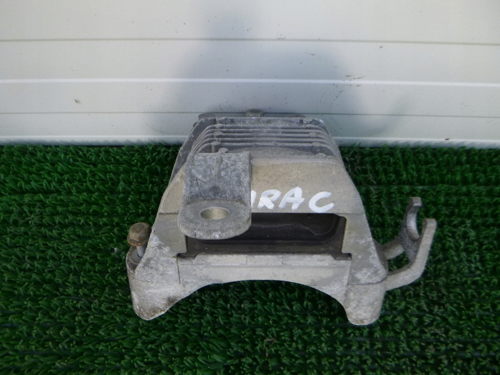 фото №1, Opel zafira c 1.4t кронштейн подушка двигателя