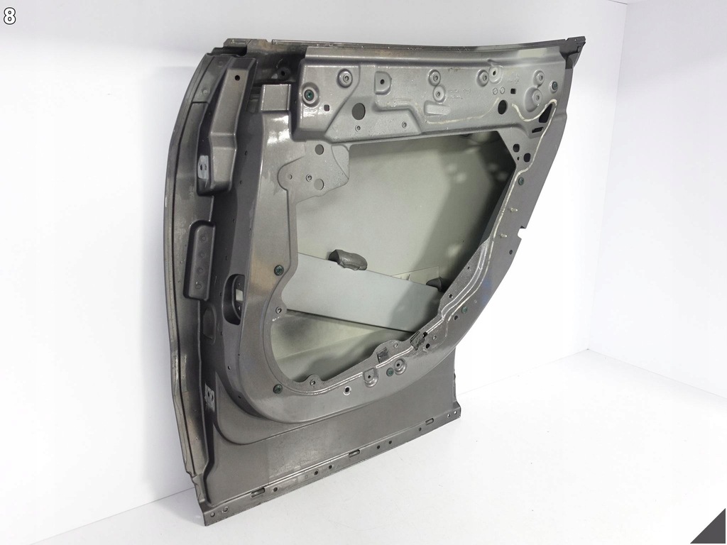 фото №9, Maserati levante m161 16-24 двері door праве задня