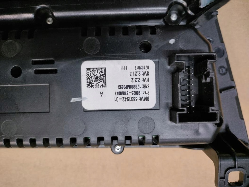 фото №4, Панель кондиционера bmw f15 f16 6831942 new 2017 rok идеальное состояние żadnej ryski