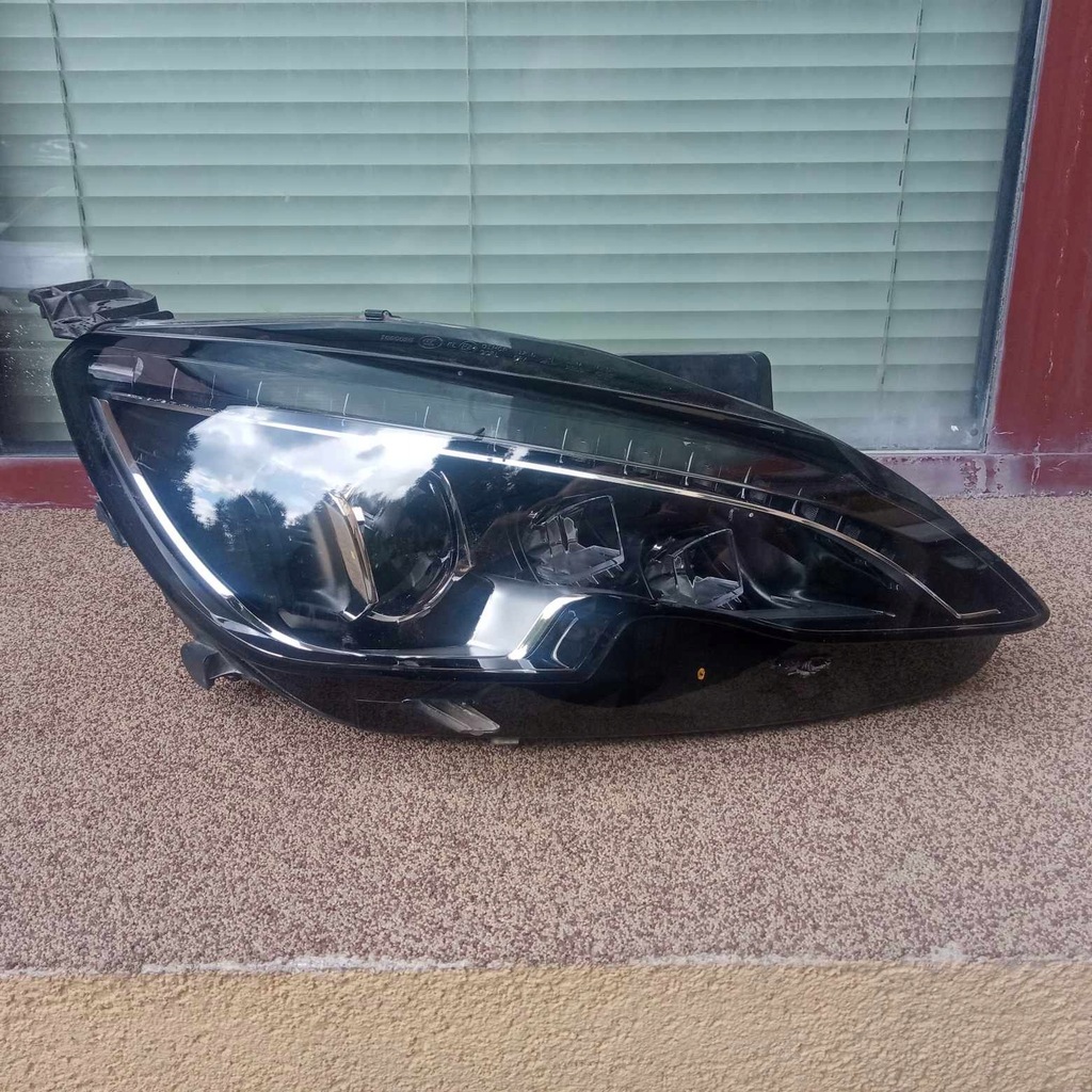 фото №1, Peugeot 308 2013-2017 лампа фара правий full led warszawa 9677832380