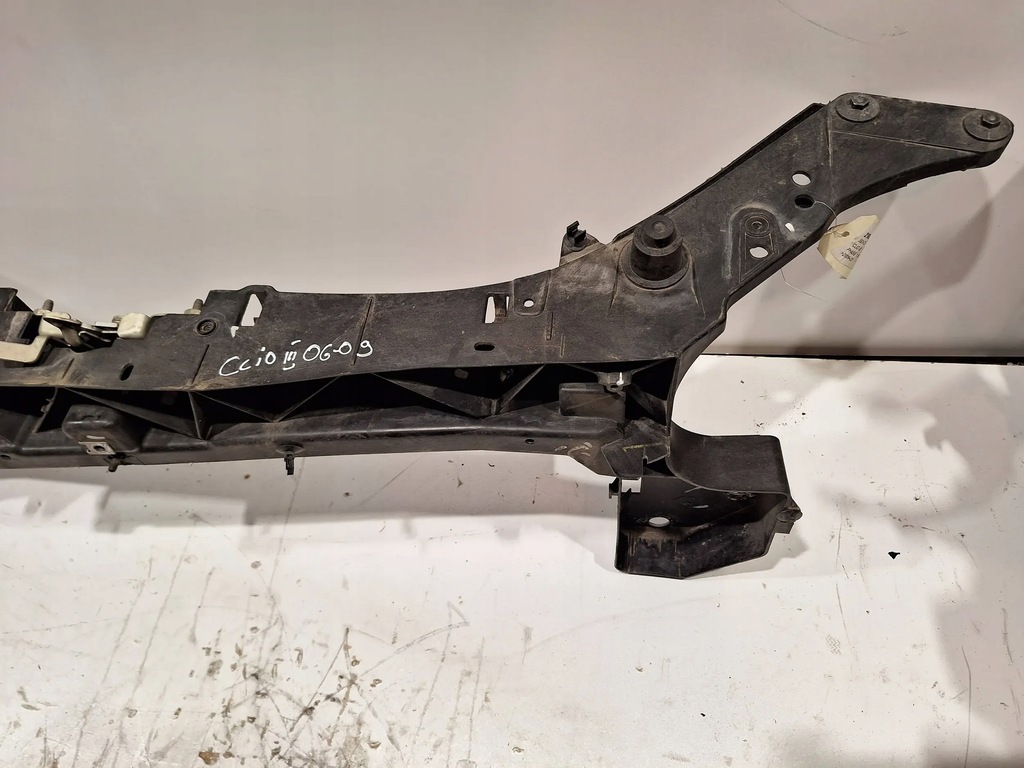 фото №5, Pas передній панель фари 8200290143 renault clio iii 05-09