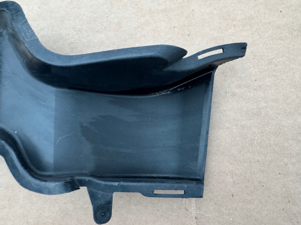 Бампер впуск правая  перед alfa romeo giulia veloce оригинал Доставка