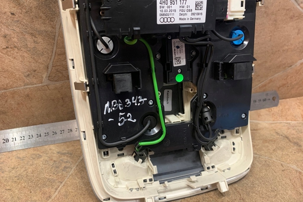 фото №10, Освещение внутреннее audi a8 4h_ 4h0951177 3.0l дизель 190kw 2015