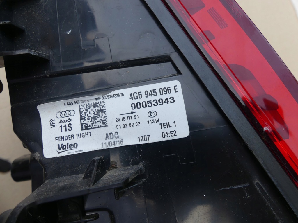 фото №7, Dw audi a6 c7 lift бампер 4 pdc лампы крышка багажника 4g5945095e 4g5945096e