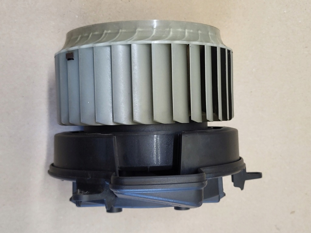 фото №8, Вентилятор повітродувка обдув audi a6 c7 a7 4g a8 4h europa oryg. 4h1820021b