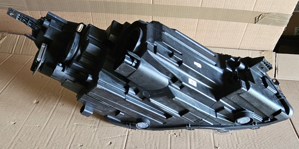 Ford kuga mk3 19-24 фара с led lv4b-13w030-ak в Украине