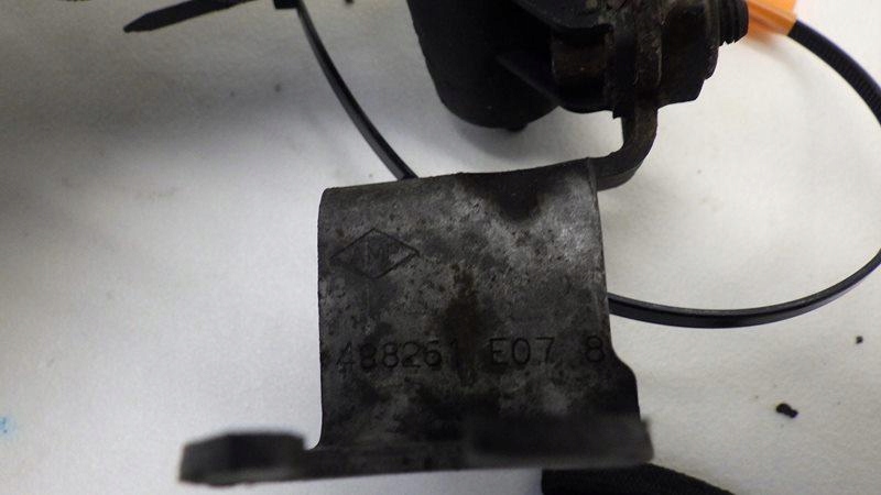 фото №7, Клапан вакуумa trafic ii vivaro a 2.0 dci