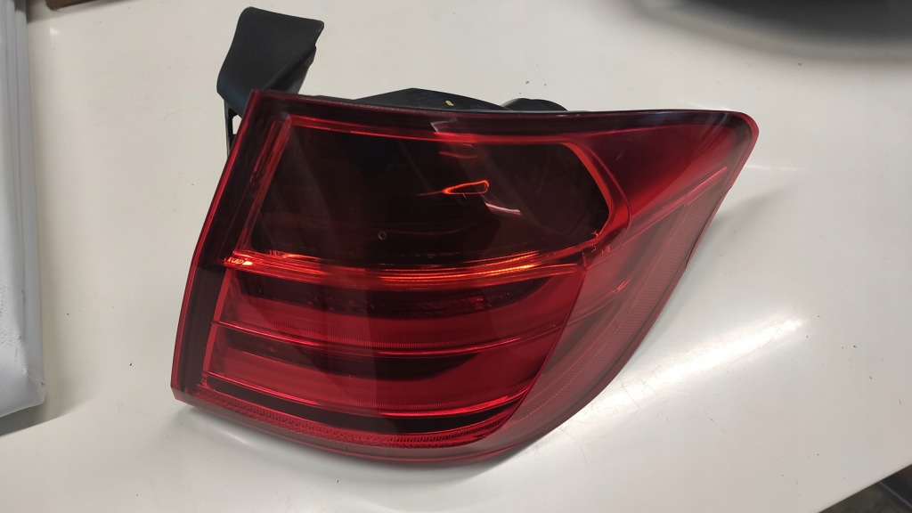 фото №1, Bmw 3 f31 лампа w крила права задня задня