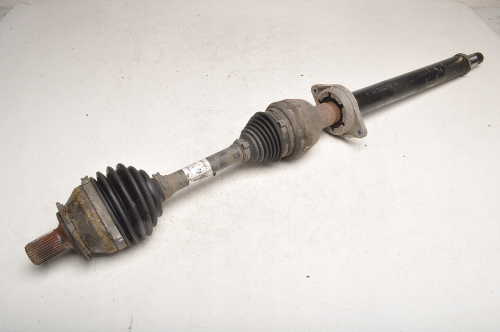 Купить Mercedes w117 приводной вал правый  длинная 2463309500