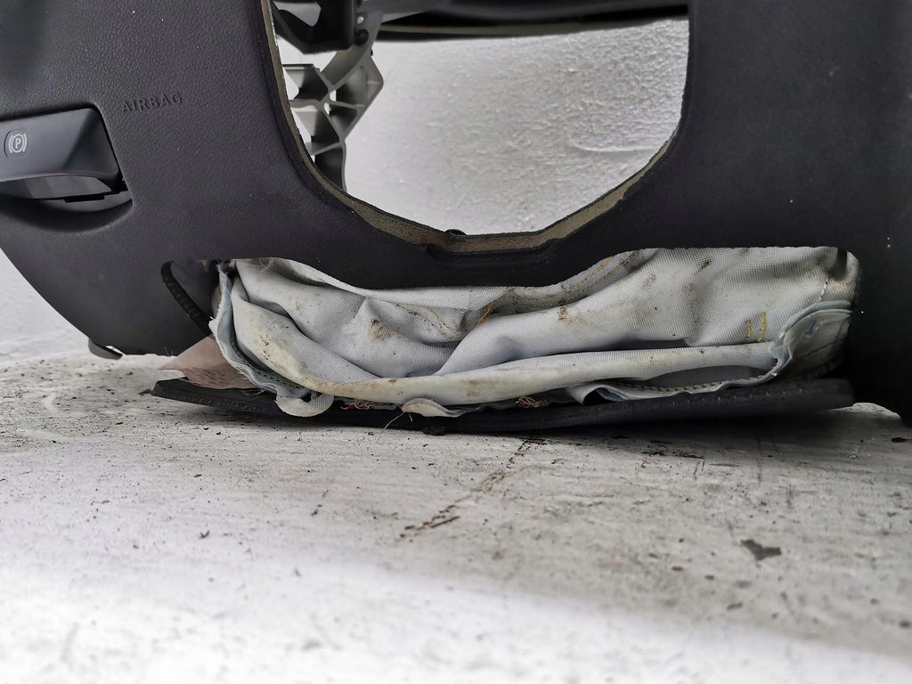 фото №12, Приборная панель приборная mercedes w204 europa