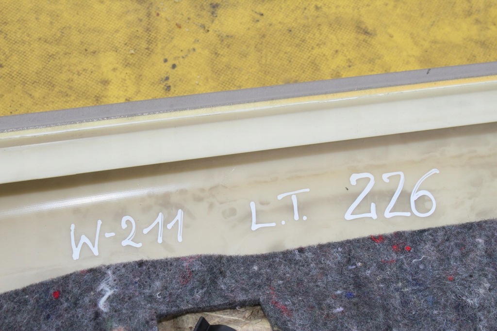 фото №8, Обшивка двері лівий задня mercedes w211 nappa