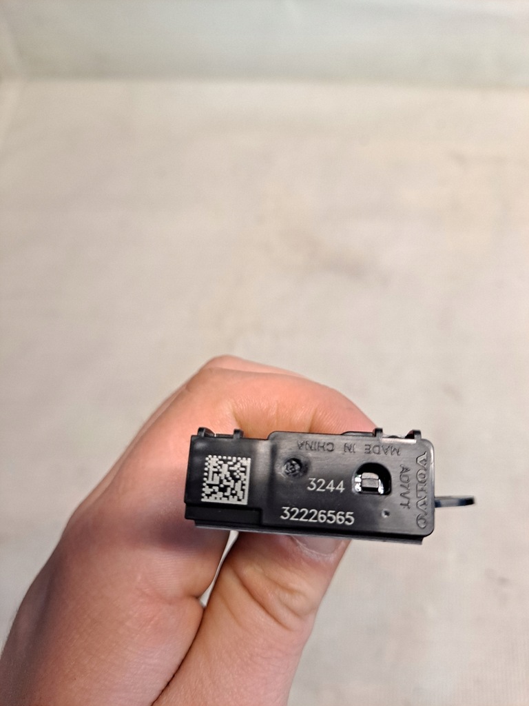 фото №8, Підсвітка led ліва volvo xc40 32226565