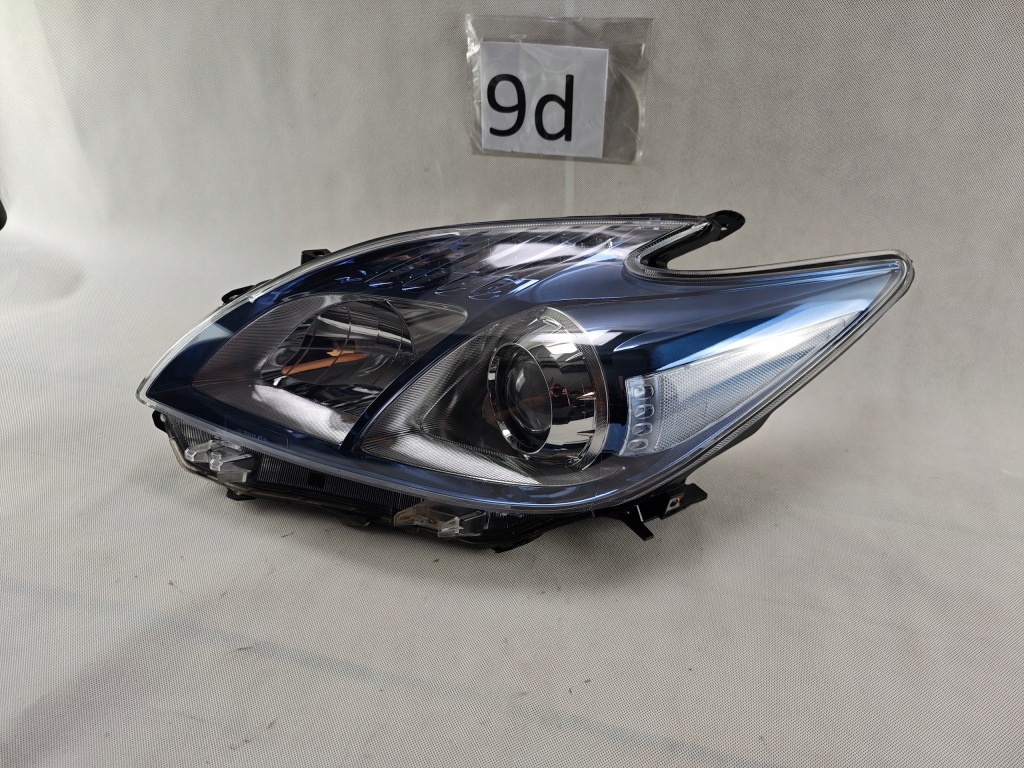 фото №4, Toyota prius iii 3 фара левый линза лампа левая